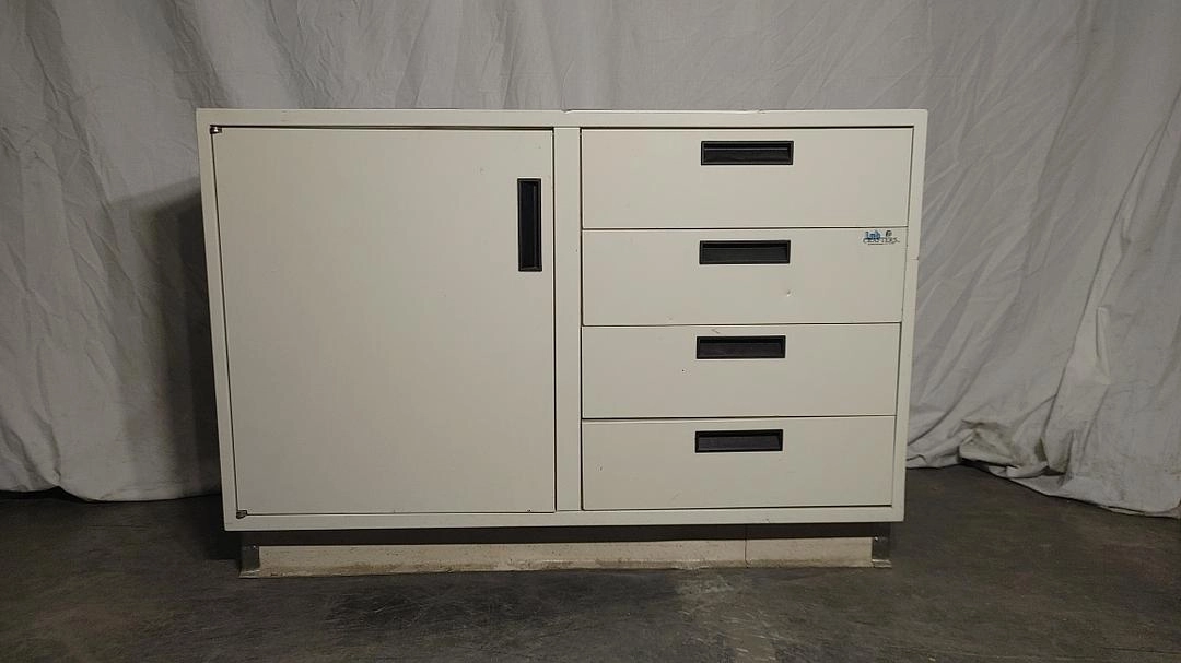 Used 42" Lab Crafters Mixed Casework