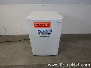 Lot 152 Listing# 1008849 Sanyo VWR SRL4110W Laboratory Refrigerator