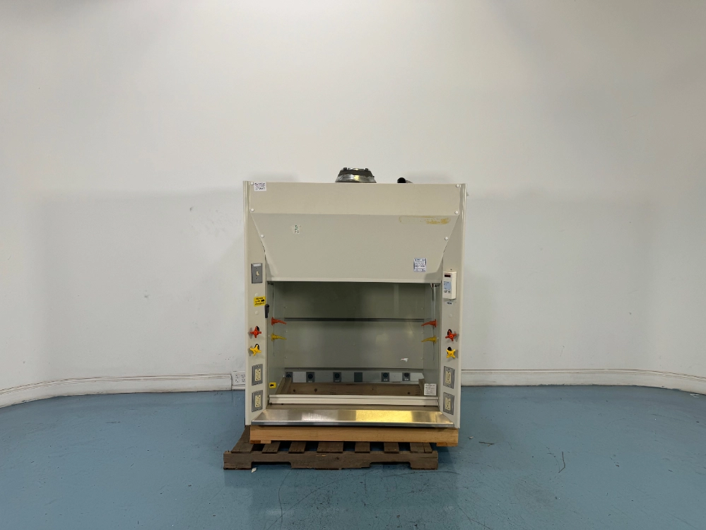 Kewaunee Scientific 4' Fume Hood