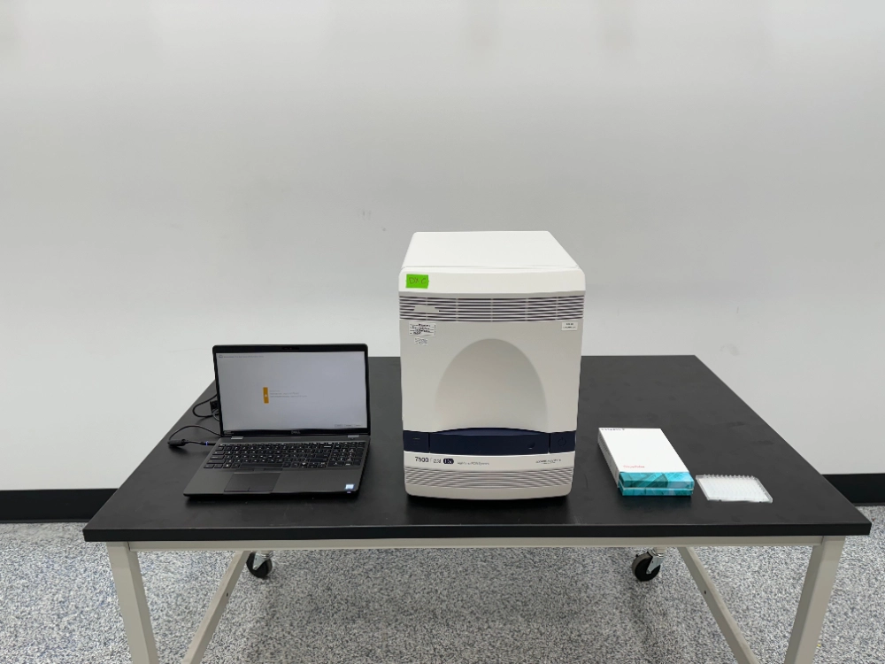 Applied BioSystems 7500 Fast Dx Real-Time PCR Instrument