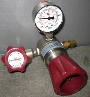 PROSTAR PLATINUM REGULATOR, MODEL: PRS300420, NO: 01314022, MAX IN: 3000 PSI, MAX OUT: 50 PSI, MFG D