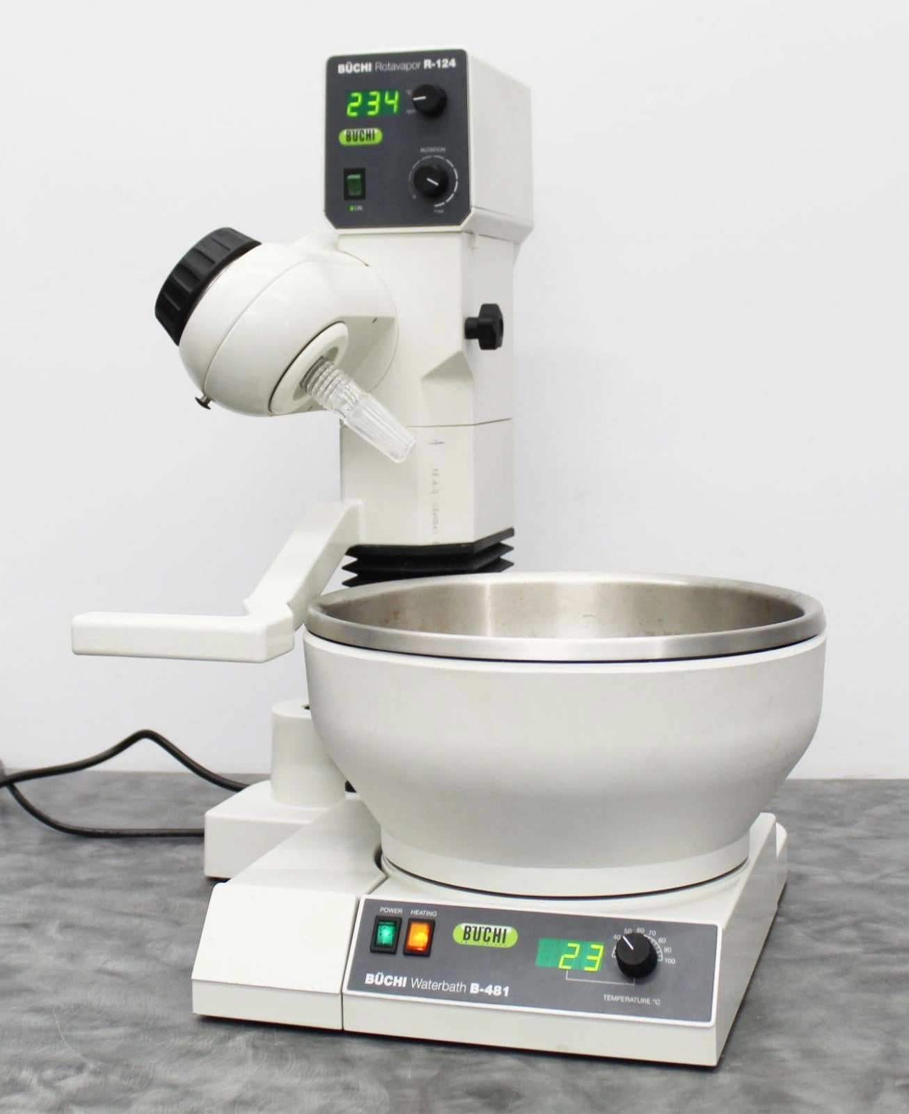 Buchi R-124 Rotavapor Rotary Evaporator with B-481 Water Bath