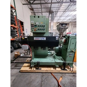 2.5 " American Kuhne Air Cooled Single Screw Extruder