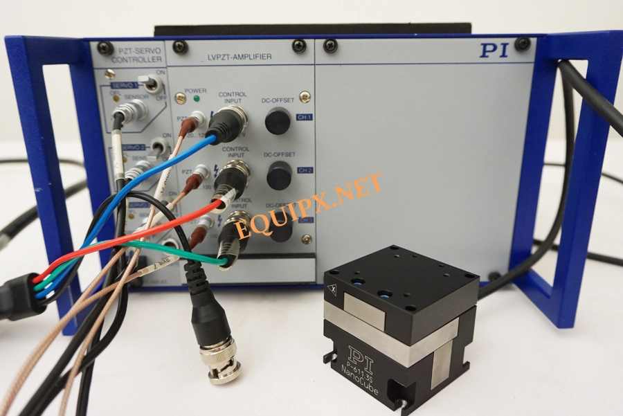 PI P-611.3S NanoCube&nbsp;XYZ (100 x 100 x 100u) Piezo Stage with PI E-501.00 3 Channel Servo Controller and Amplifier (4953)