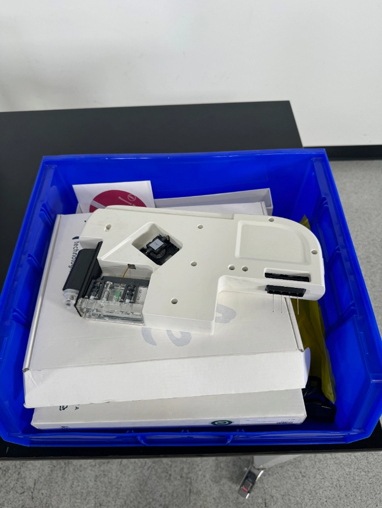 Applied Biosystems SeqStudio Genetic Analyzer | LabX.com