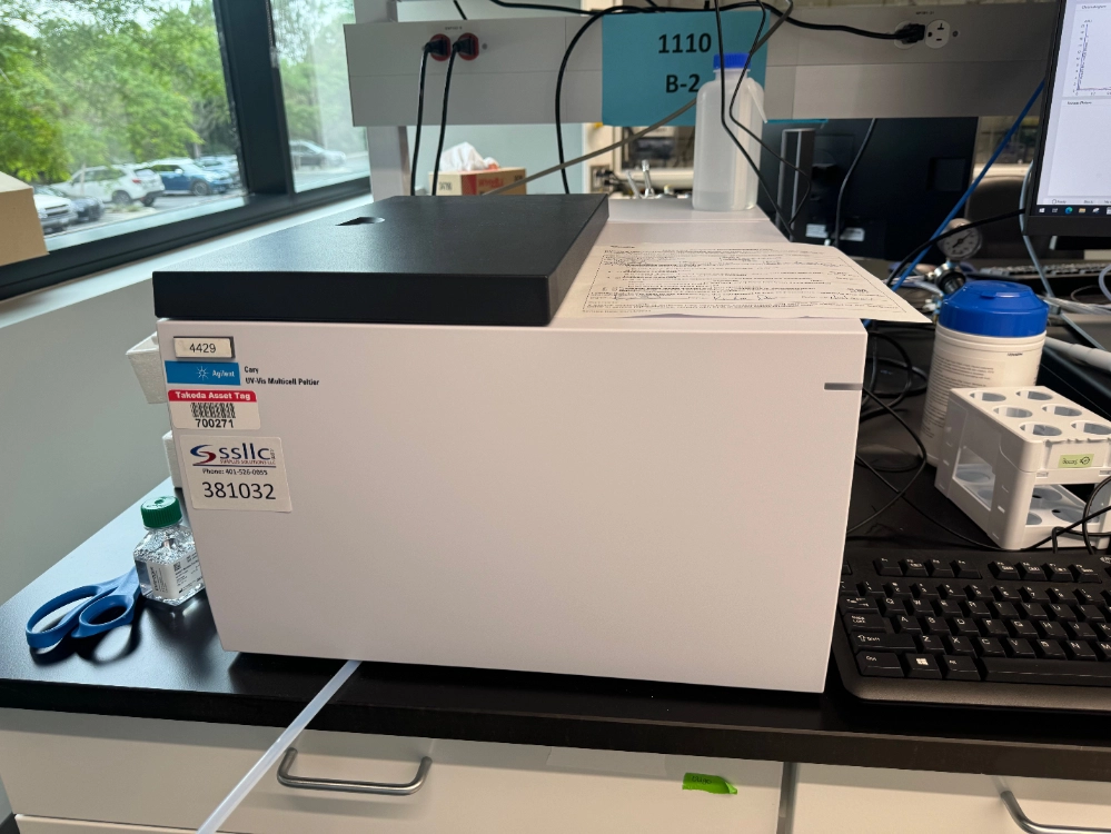 Agilent Cary UV-Vis Multicell Peltier UV-Vis Spectrophotometer