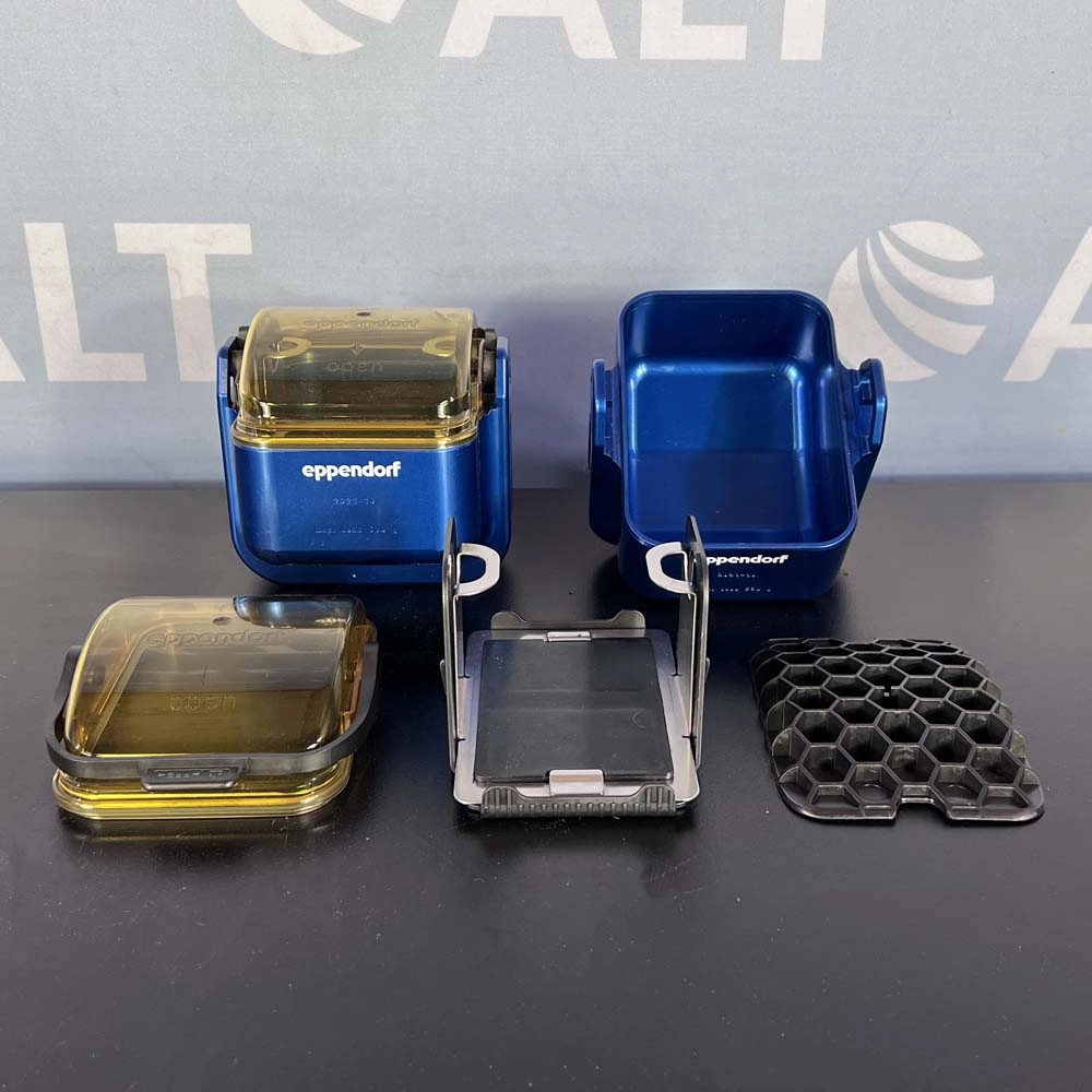 Eppendorf S-4-104 Plate Buckets With Inserts And Lids, Pair