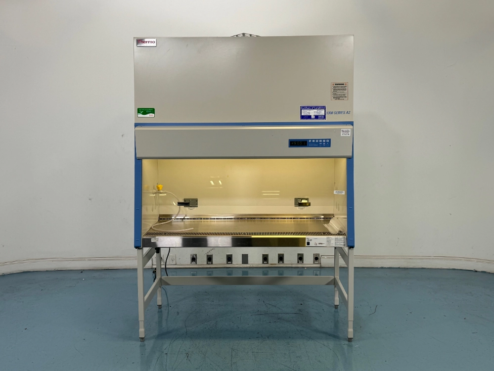 Thermo 1300 A2 5' Biosafety Cabinet