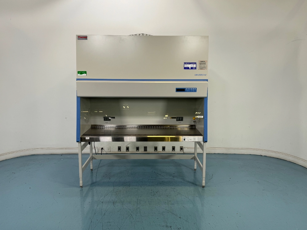 Thermo 1300 A2 6' Biosafet Cabinet