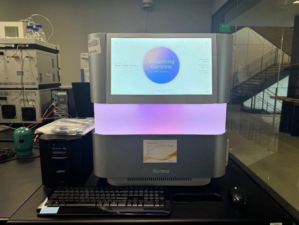 Illumina NEXTSEQ 1000 Gene Sequencer