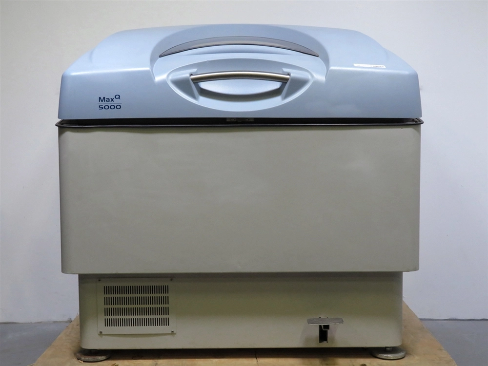 Barnstead Lab-Line MaxQ 5000 Refrigerated Incubator Shaker