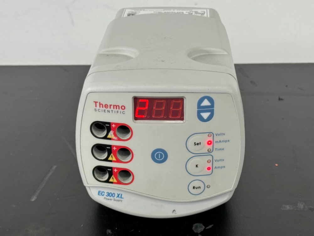 Thermo Scientific EC 300XL Electrophoresis Power Supply