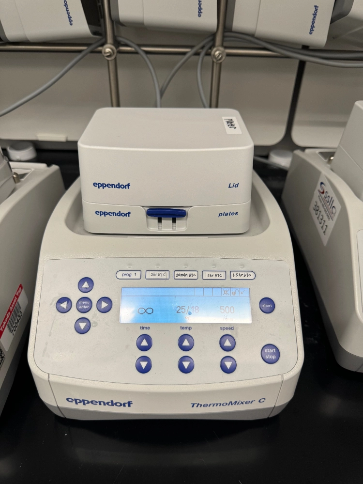 Eppendorf ThermoMixer C Tube Mixer