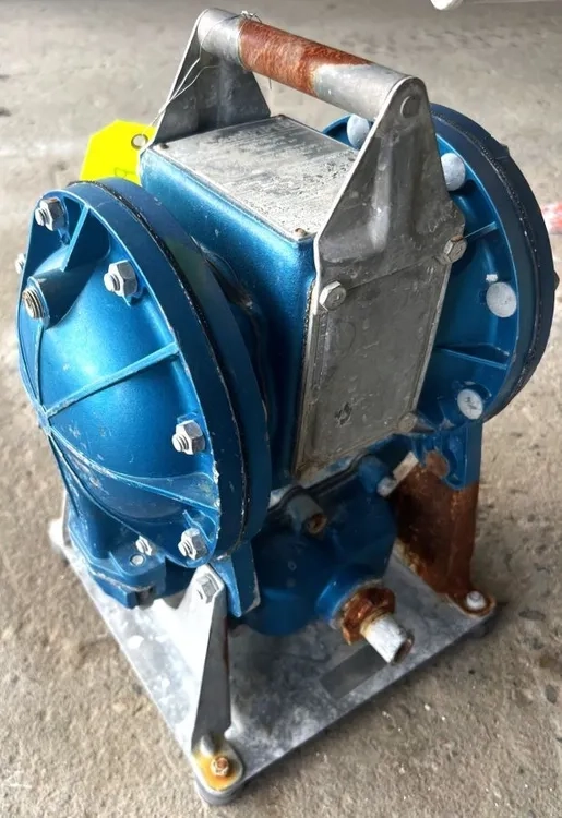 Sandpiper Air-Operated Diaphragm Pump 1". Model SA1-A. Type DN1-A