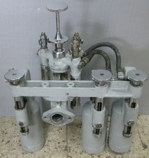 WAUKESHA CFR FUEL RESEARCH ENGINE PART, OPERATING LEVEL RESERVOIR, NO: 23248