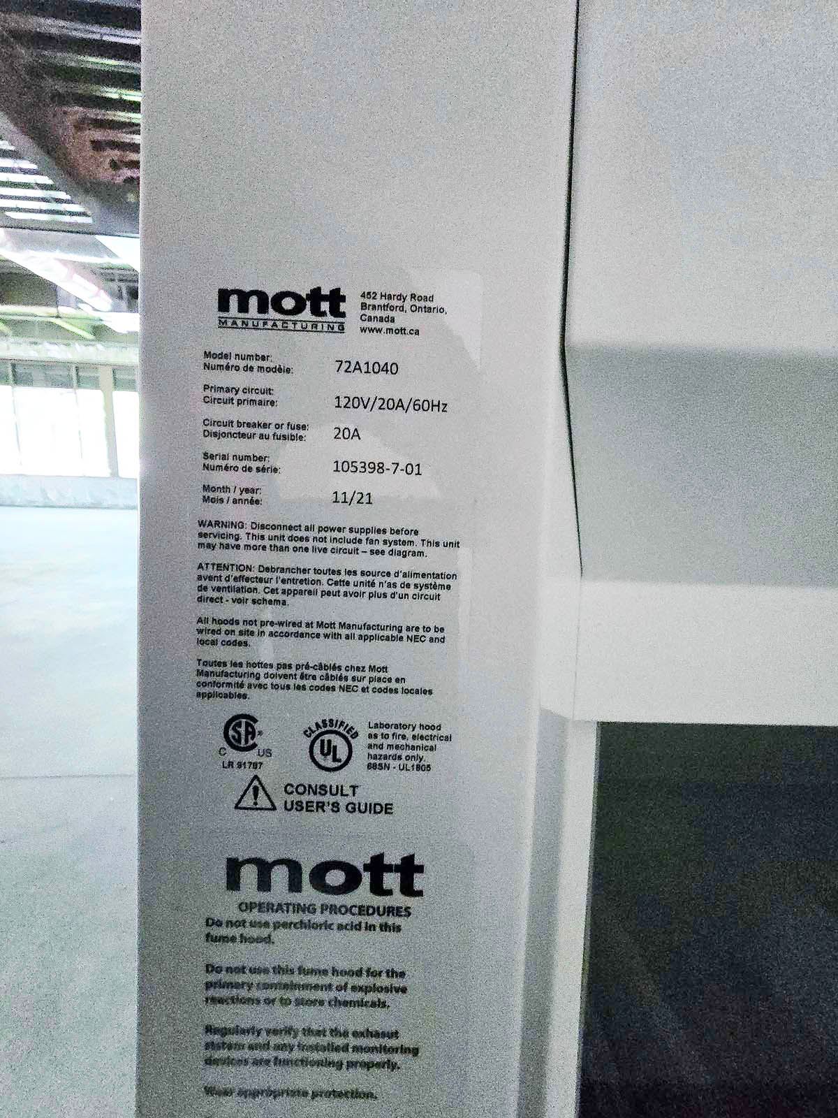 Mott NovoGuard 72A1040 4 foot High efficiency fume hood package