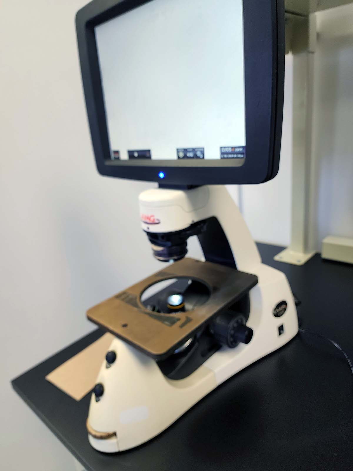 EVOS XL Core inverted microscope system (Pre-owned) | AMG Thermo