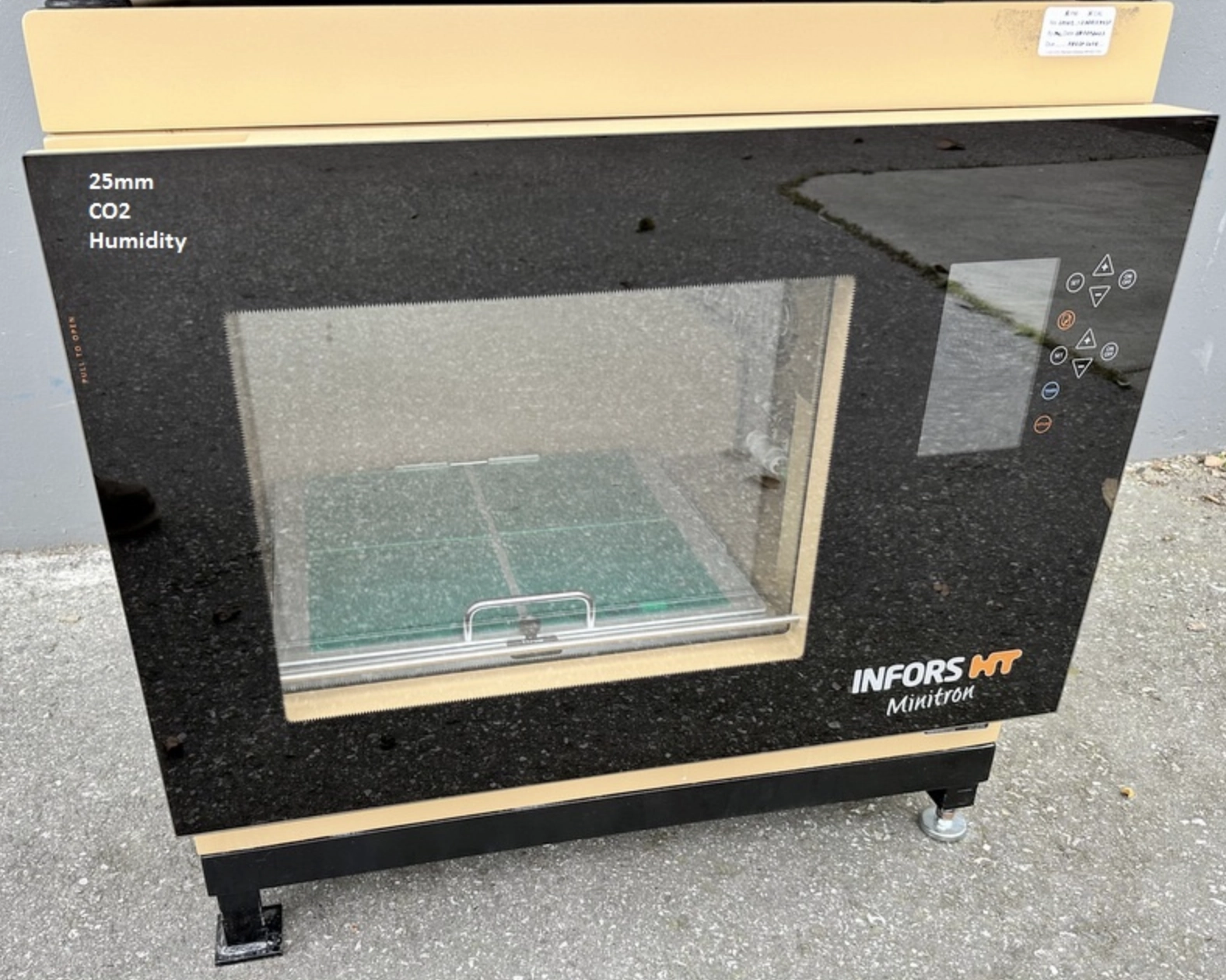 Minitron Floor Model Incubator Shaker with CO2/Humidity