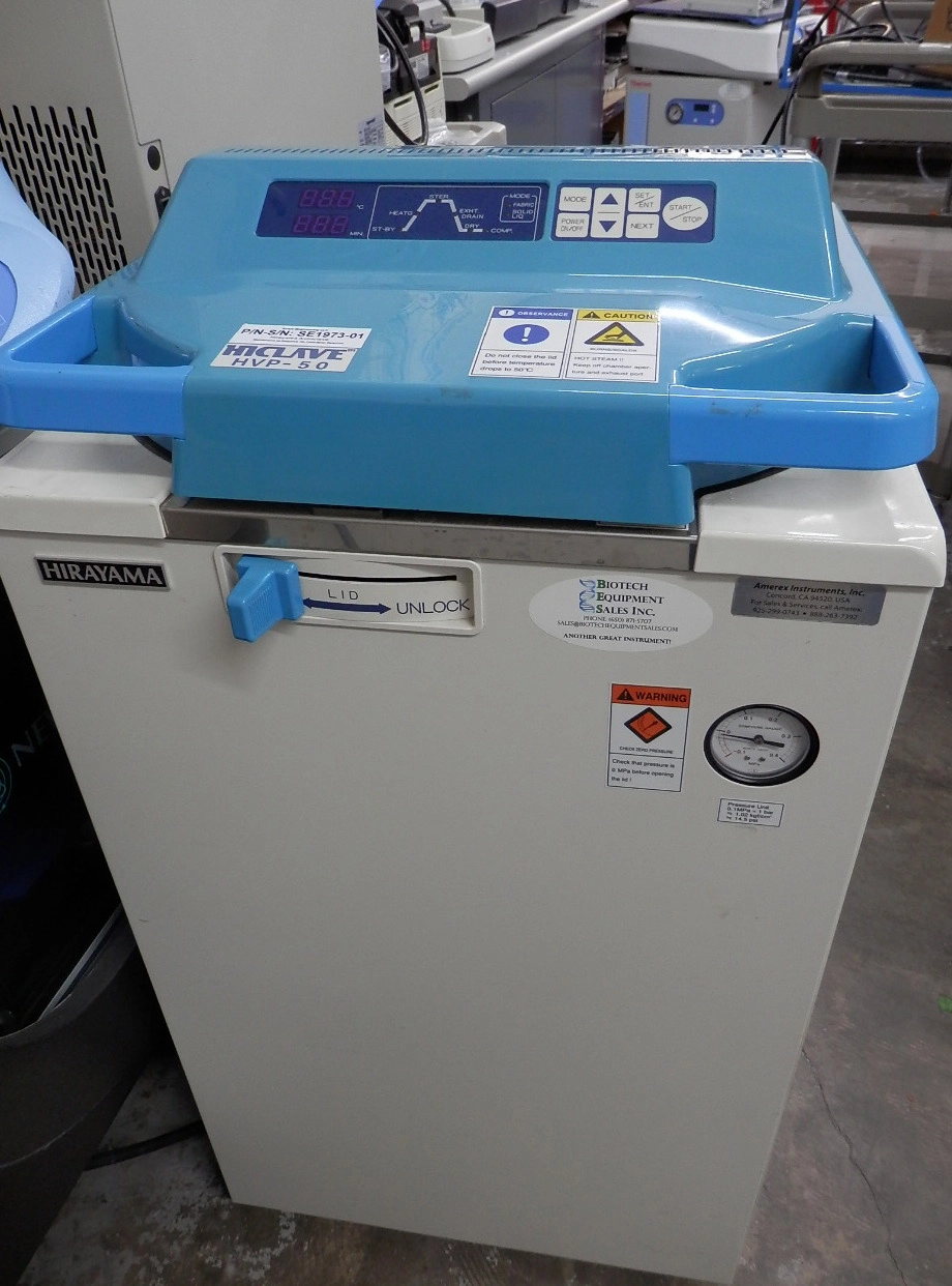 Hirayama HVP-50 Upright Autoclave