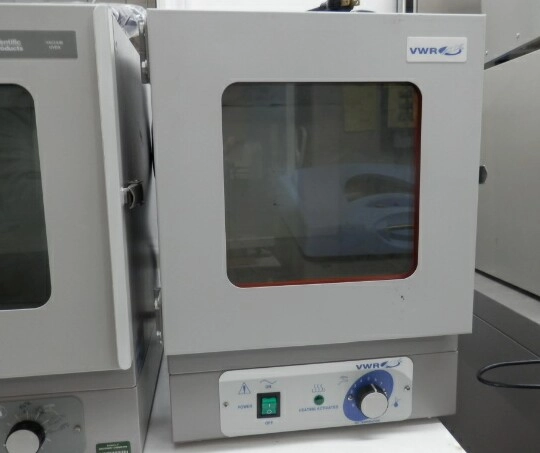 VWR 1400E Vacuum Oven