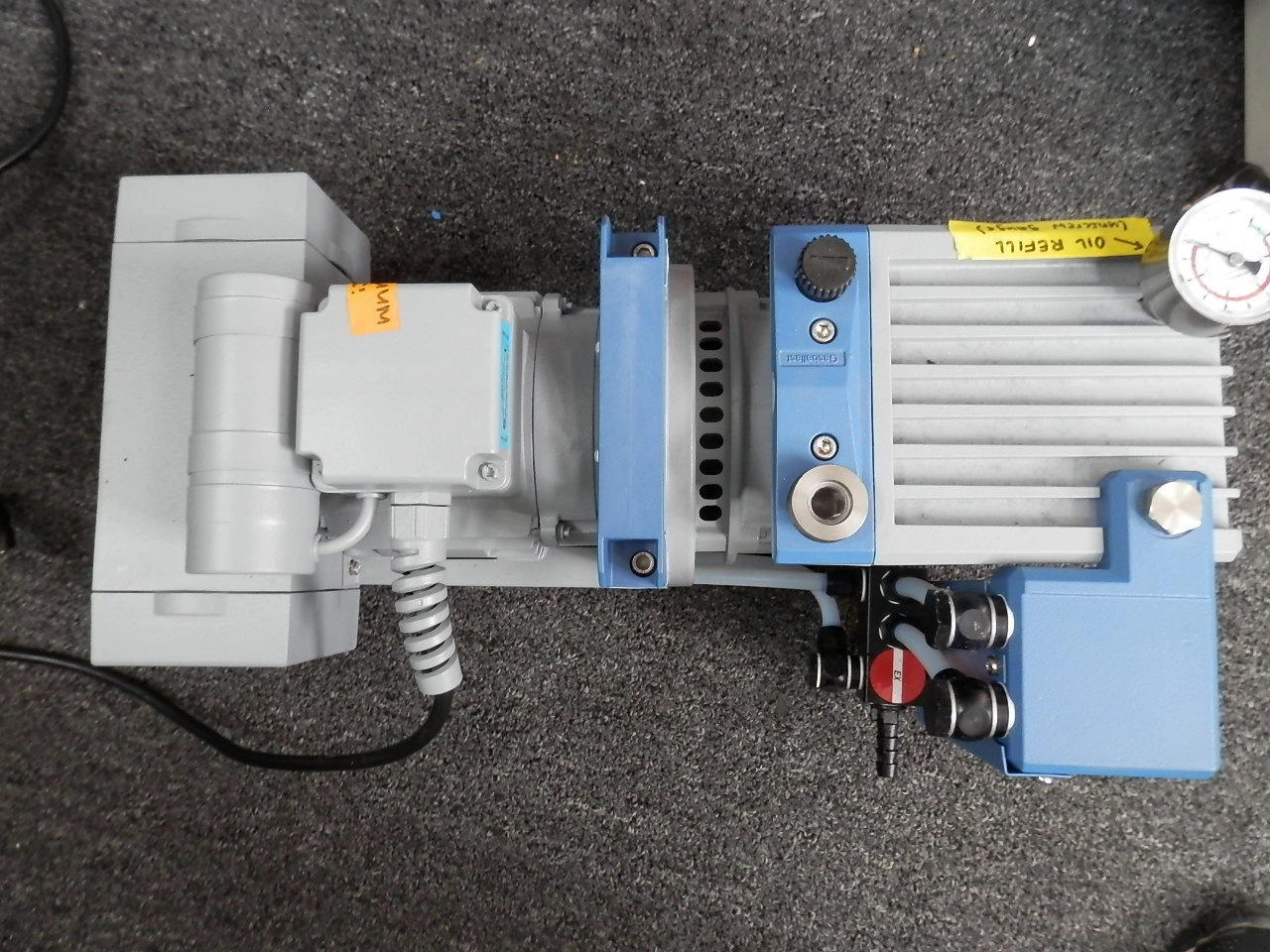 Vacuubrand Chemistry Hybrid Pump RC 6