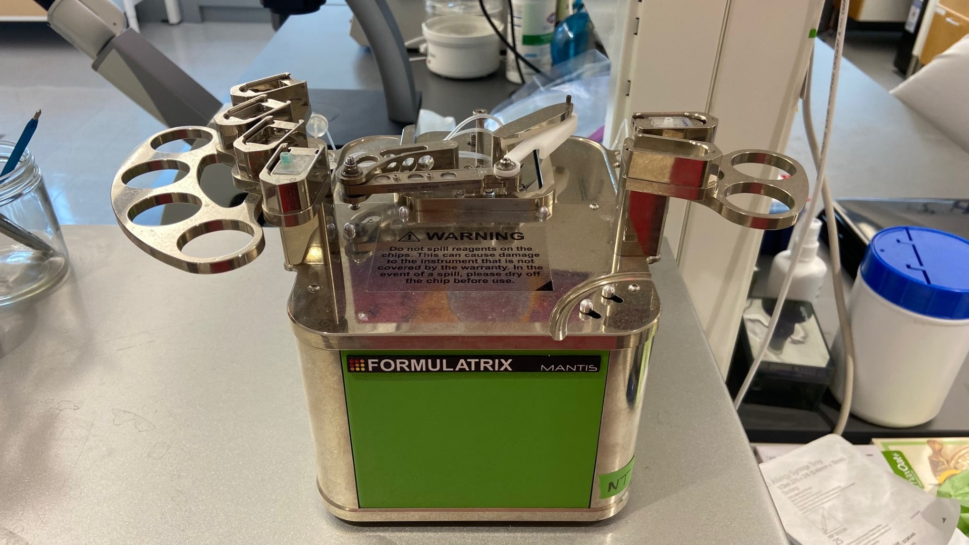 Formulatrix Mantis  Microfluidic Liquid Dispenser