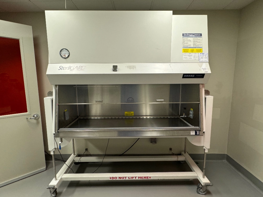 The Baker Company SterilGARD 6' BioSafety Cabinet