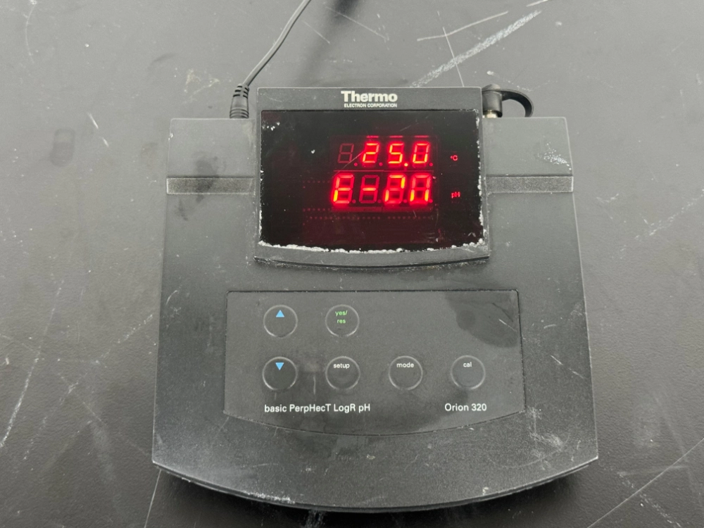 Thermo Electron Orion 320 basic PerpHecT LogR pH Meter