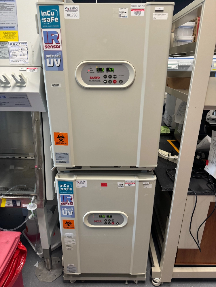 Sanyo Incu-Safe Double Stack CO2 Incubator