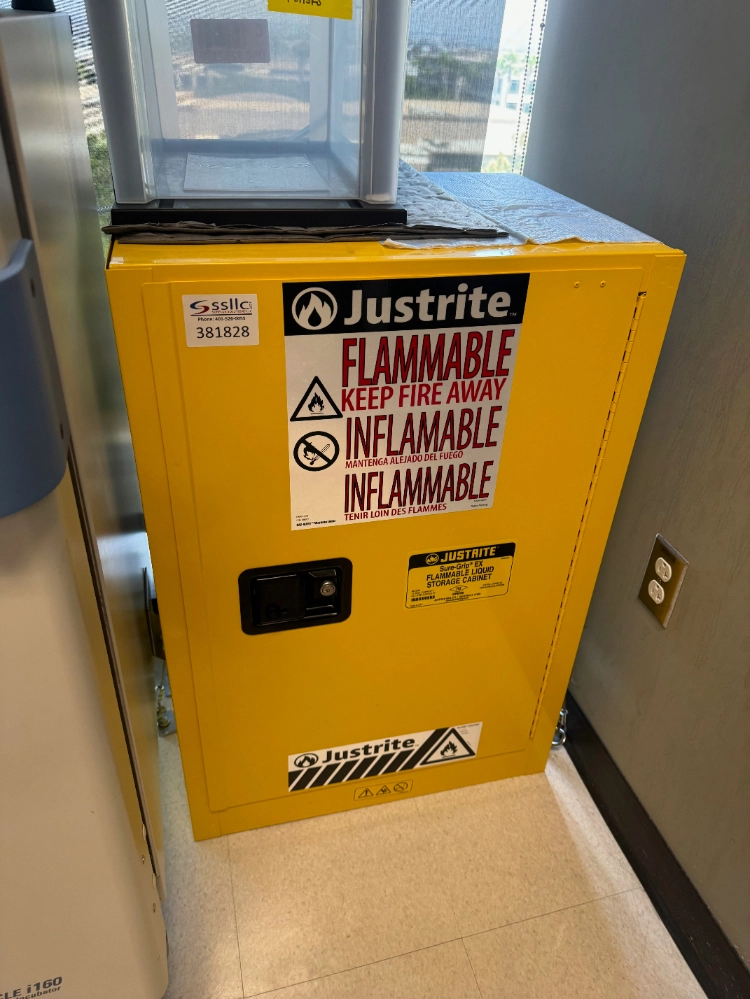 Justrite 12 Gallon Flammable Liquid Storage Cabinet