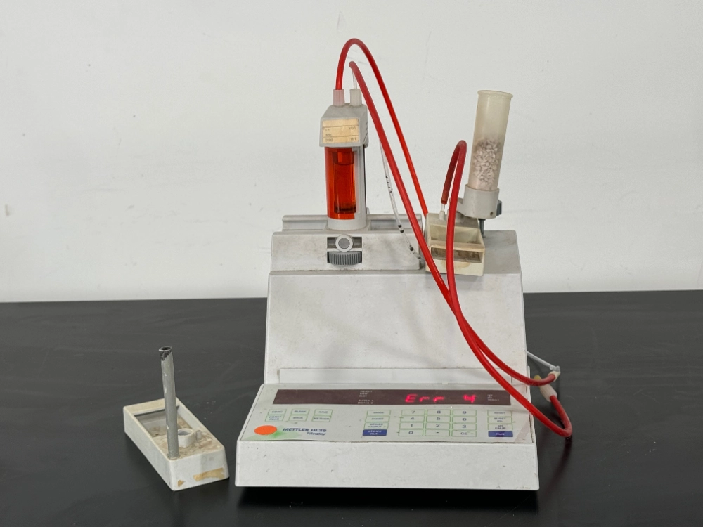 Mettler Toledo DL25 Titrator