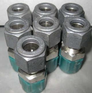 PARKER 3/8 TUBE X 3/8 MNPT PMI PC-3/8" TW 6, P 316, EDTJ  