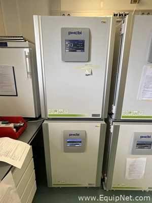 Lot 189 Listing# 868376 PHCBI MCO-170AICUVD-PE 165 Litre Double Stacked CO2 Incubators with PFEIFFER Tube Roller