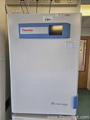 Lot 129 Listing# 866660 Thermo Fisher Scientific Forma 4121 Series 3 Water Jacketed 184 Litre CO2 Incubator