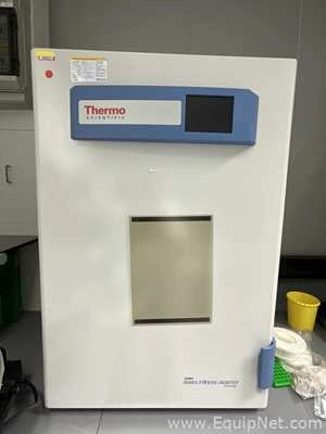 Lot 70 Listing# 781989 Thermo Fisher Scientific Forma 4121 Series 3 Water Jacketed 184 Litre CO2 Incubator