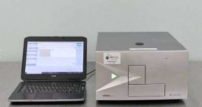 Tecan Infinite F200 Pro microplate reader with laptop and software (Pre-owned)