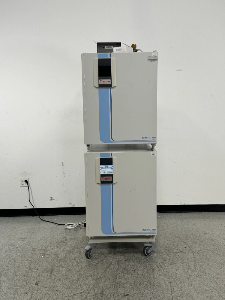 Thermo Scientific HERACell 150i Doublestack CO2 Incubator