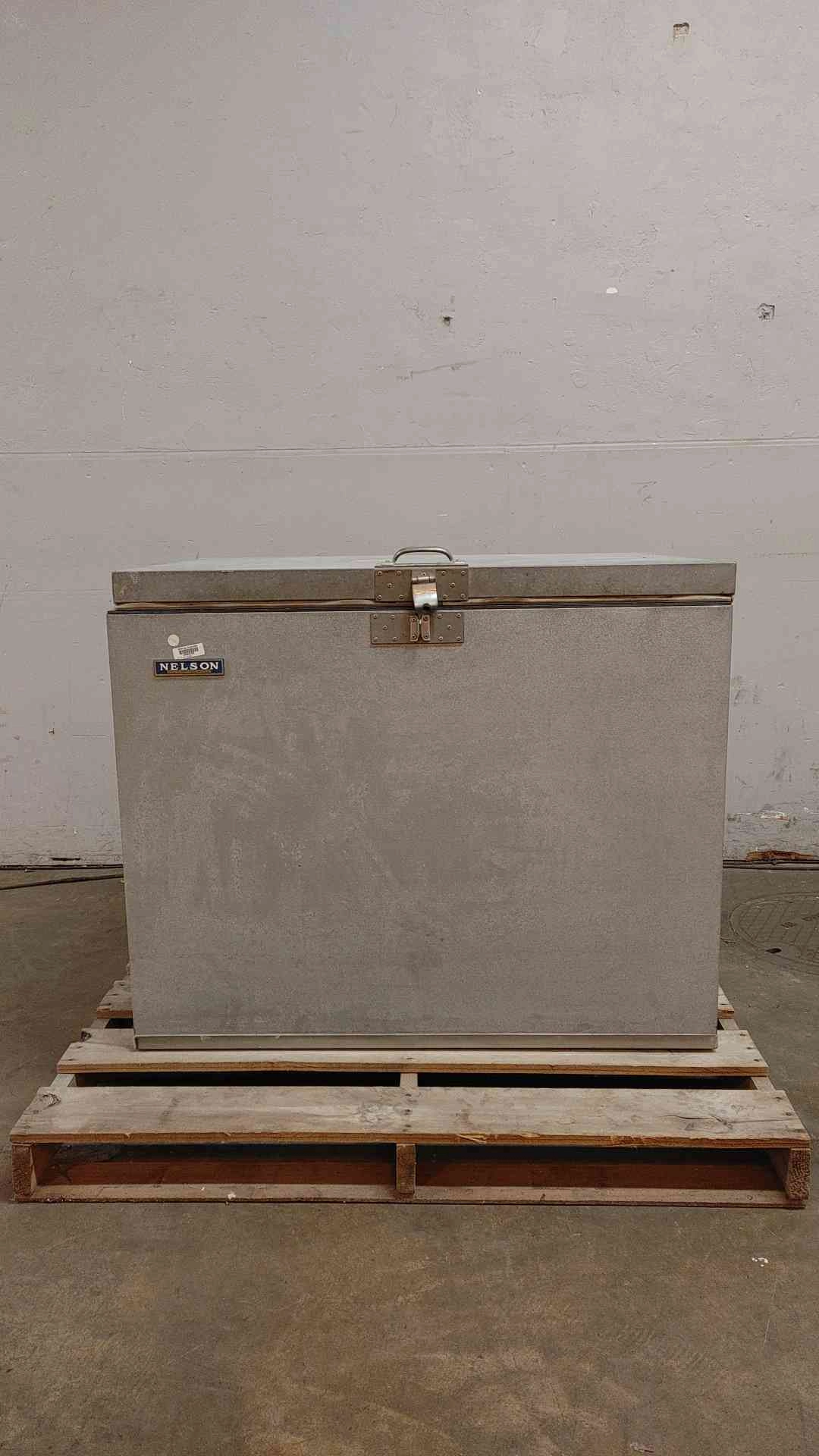 C. Nelson MFG. Dry Ice Storage Chest (104204