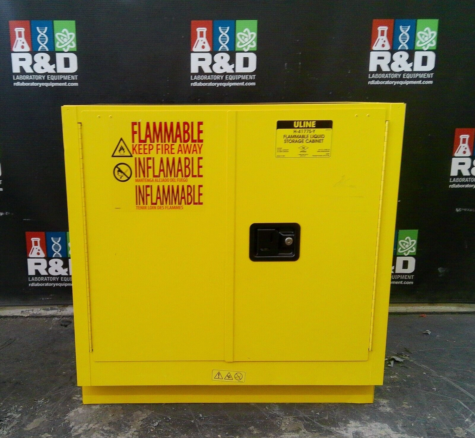 Uline H-14177S-Y Flammable Storage Cabinet Self Closing Doors 22 Gal