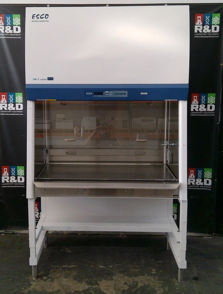 Esco 4ft VA2-4A9-G3-PORT-AF Animal Handling Biosafety Cabinet w/Stand &amp; UV(2022)