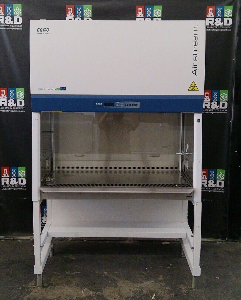 Esco 4ft AC2-4S9-NS-PORT A2 Biosafety Cabinet w/Stand and UV FULLY TESTED (2018)