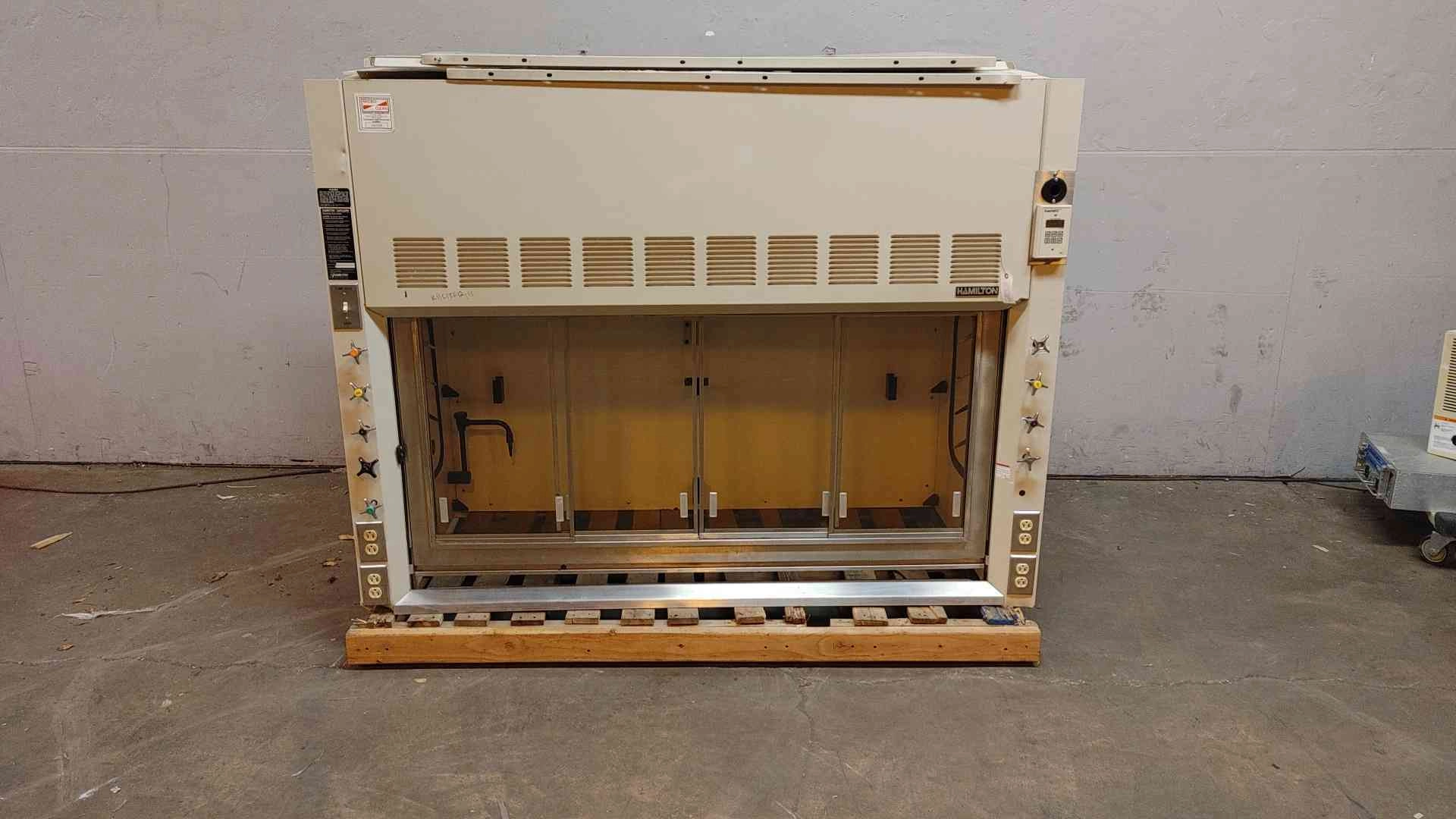 6' Hamilton SafeAire Chemical Ducted Fume Hood &amp; Bench (104258)(104258)