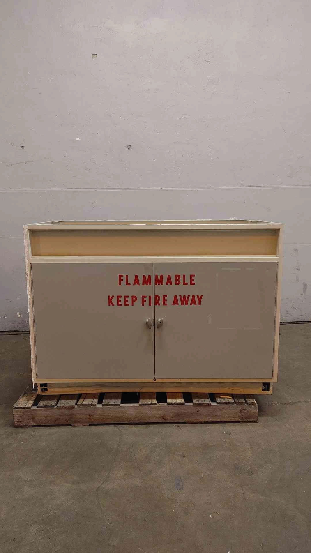 4' Flammable Storage Cabinet(104222)