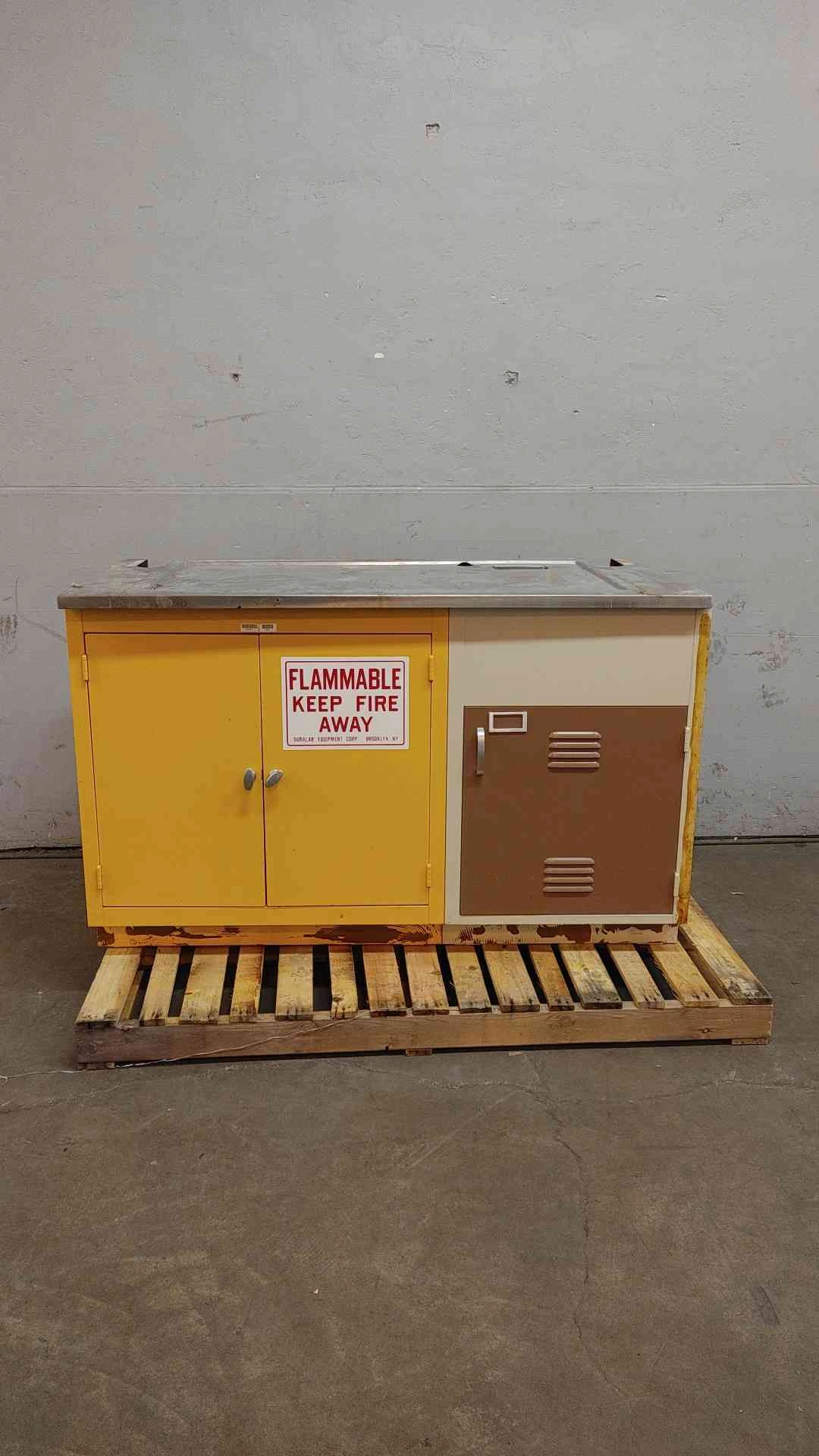 5' Duralab Casework W/ Flammable Liquid Storage Cabinet (104196)(104196)