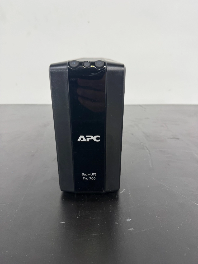 APC Back-UPS Pro 700 Uninterruptible Power Supply