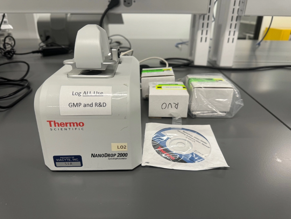 Thermo NanoDrop 2000 UV-Vis Spectrophotometer