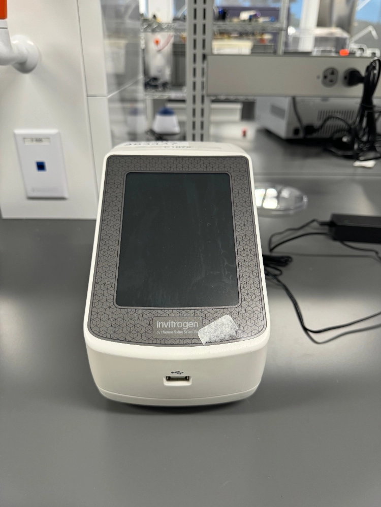 Invitrogen E-Gel Power Snap Electrophoresis Device w/ Camera