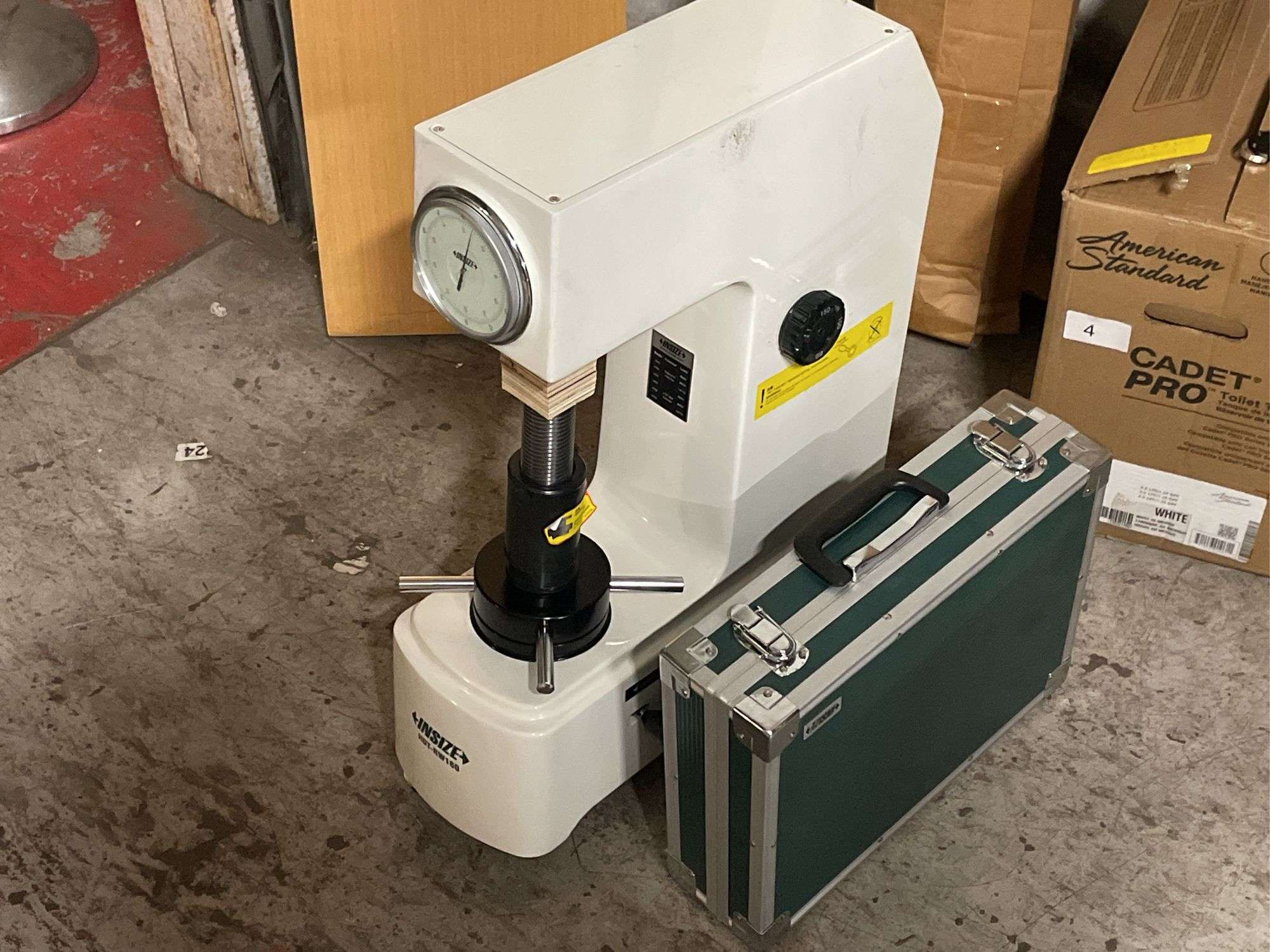 INSIZE Manual Rockwell Hardness Tester