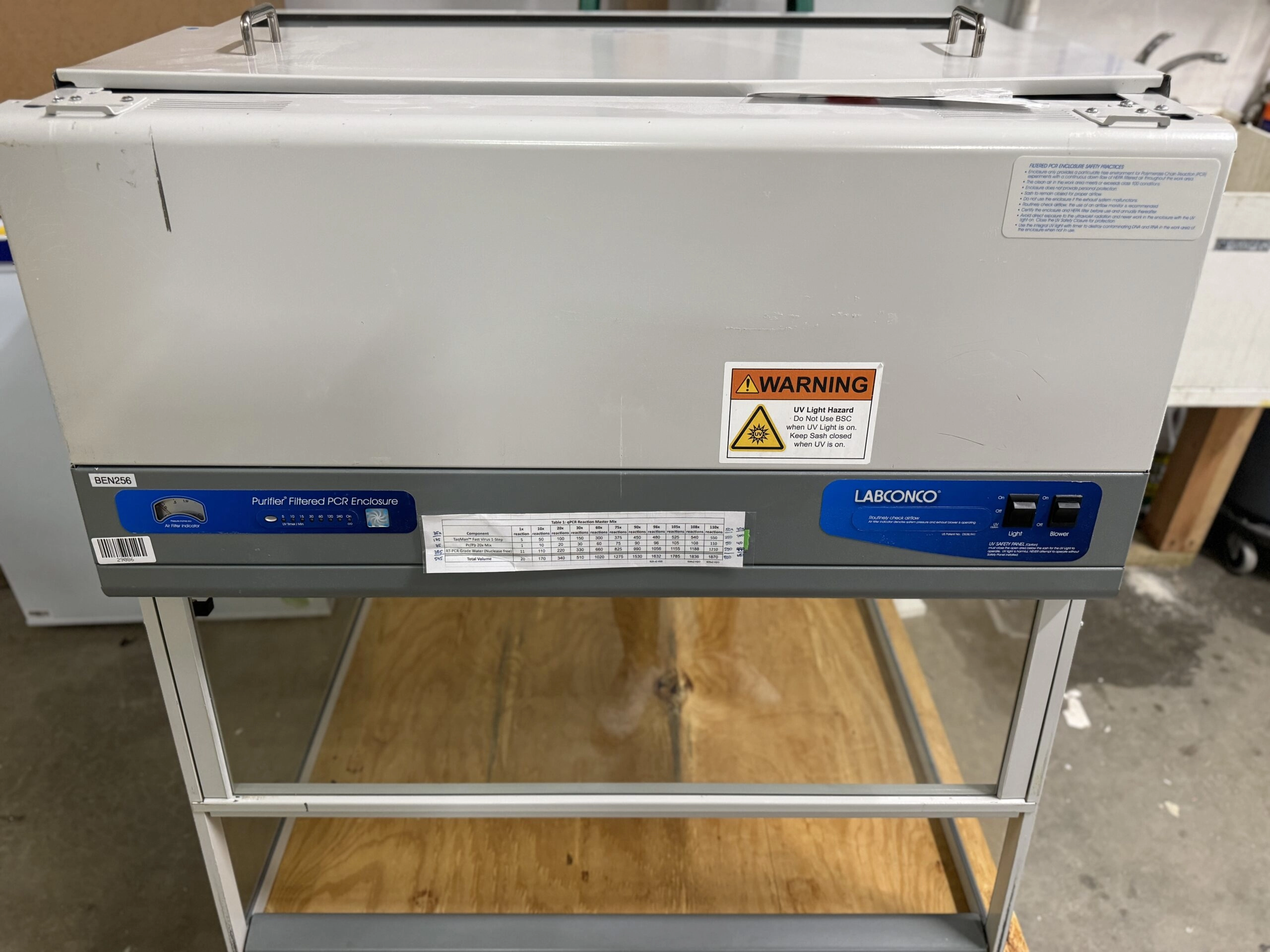 Labconco Purifier Filtered PCR Enclosure PCR Workstation