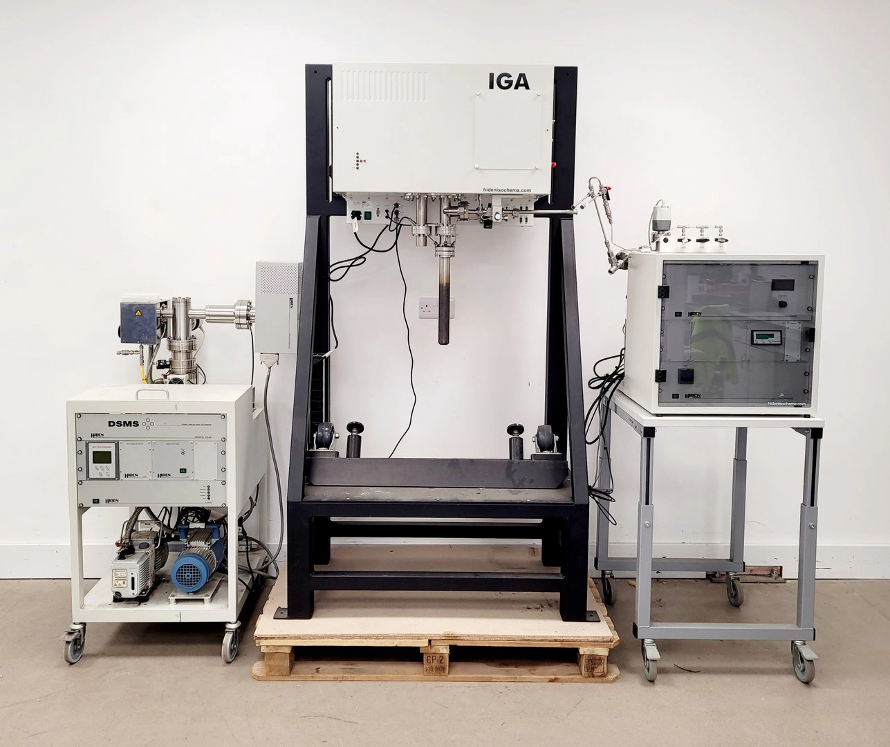 Hiden Isochema Intelligent Gravimetric Analist+ DSMS Mass spec